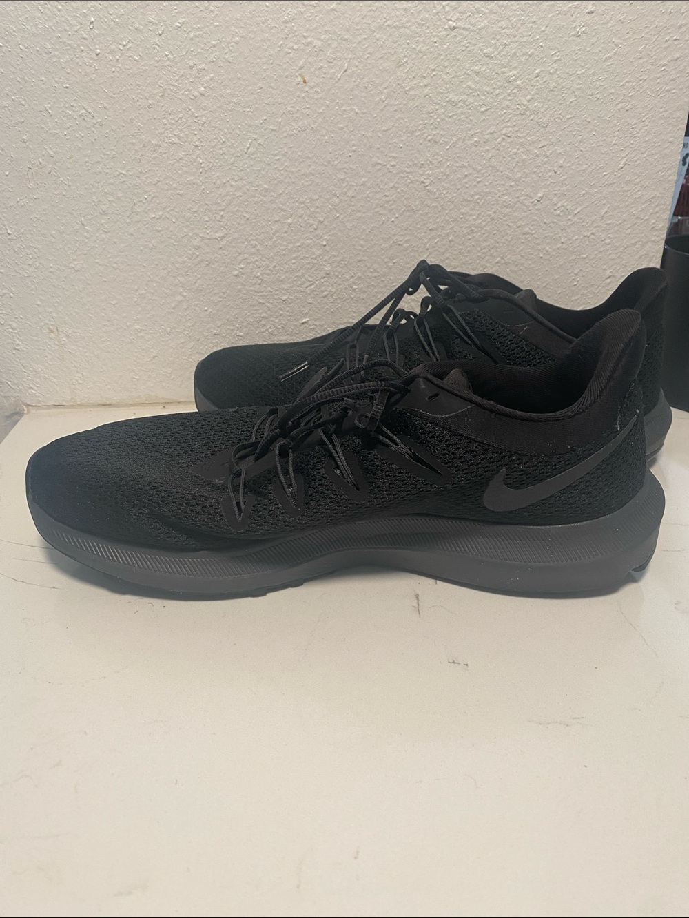 Nike Black Men's Lightweight Running Sneakers